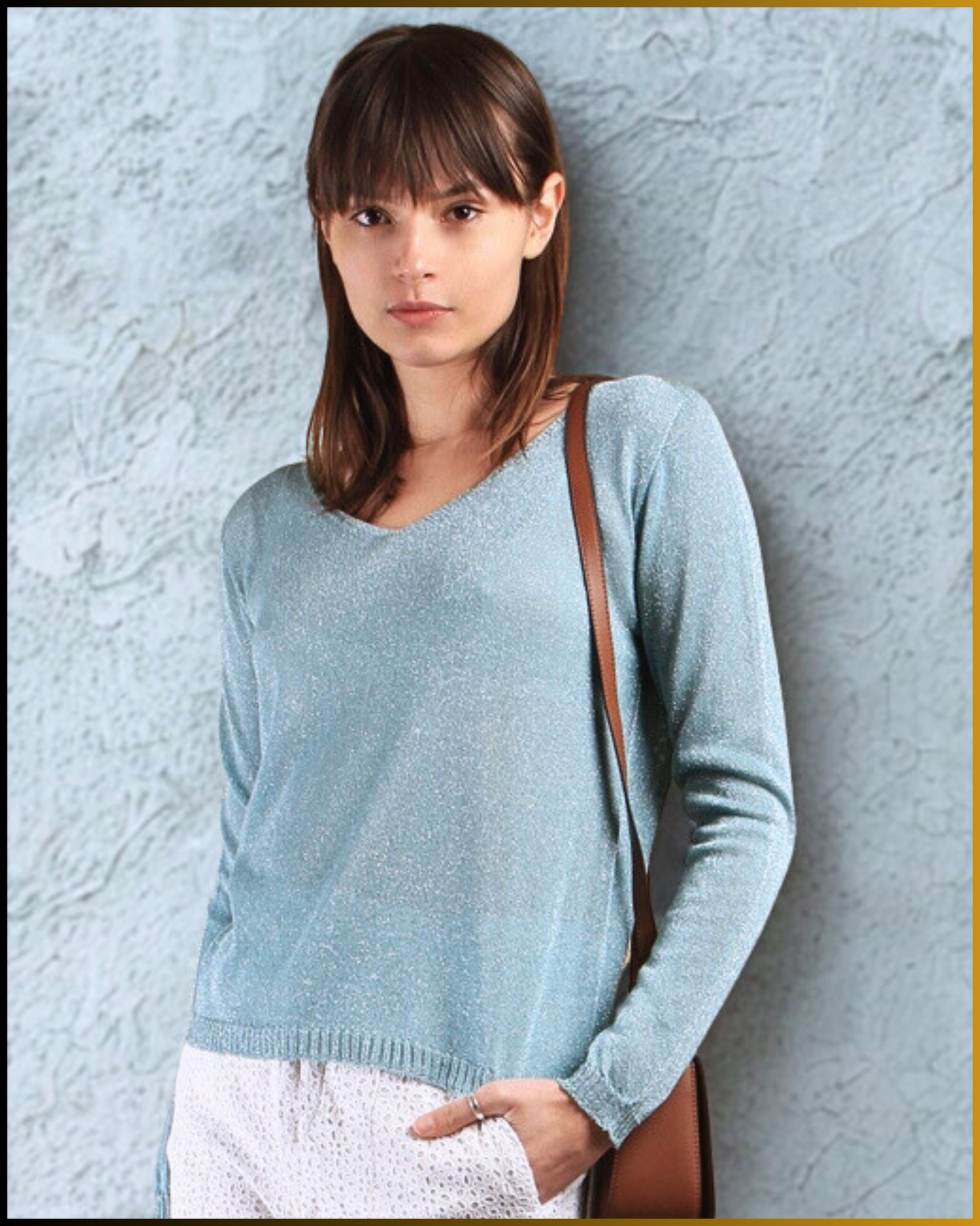 Maglia leggera in lurex con scollo a V