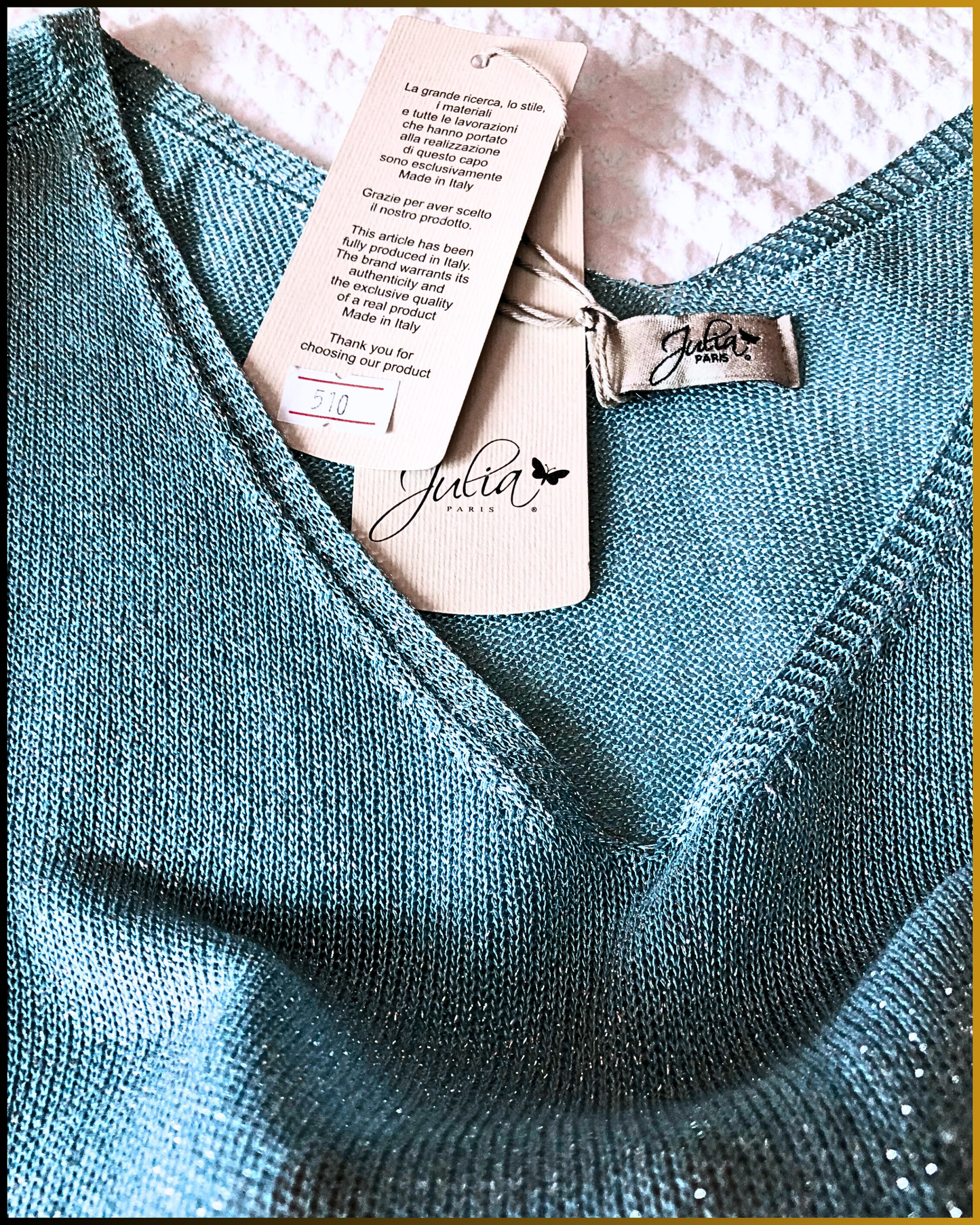 Maglia leggera in lurex con scollo a V